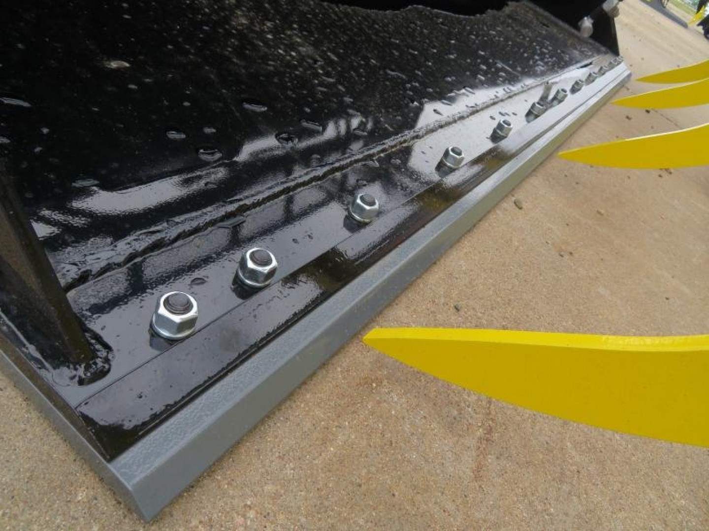 New 2025 MDS 96 HV Grapple Bucket Skid Steer Attachment