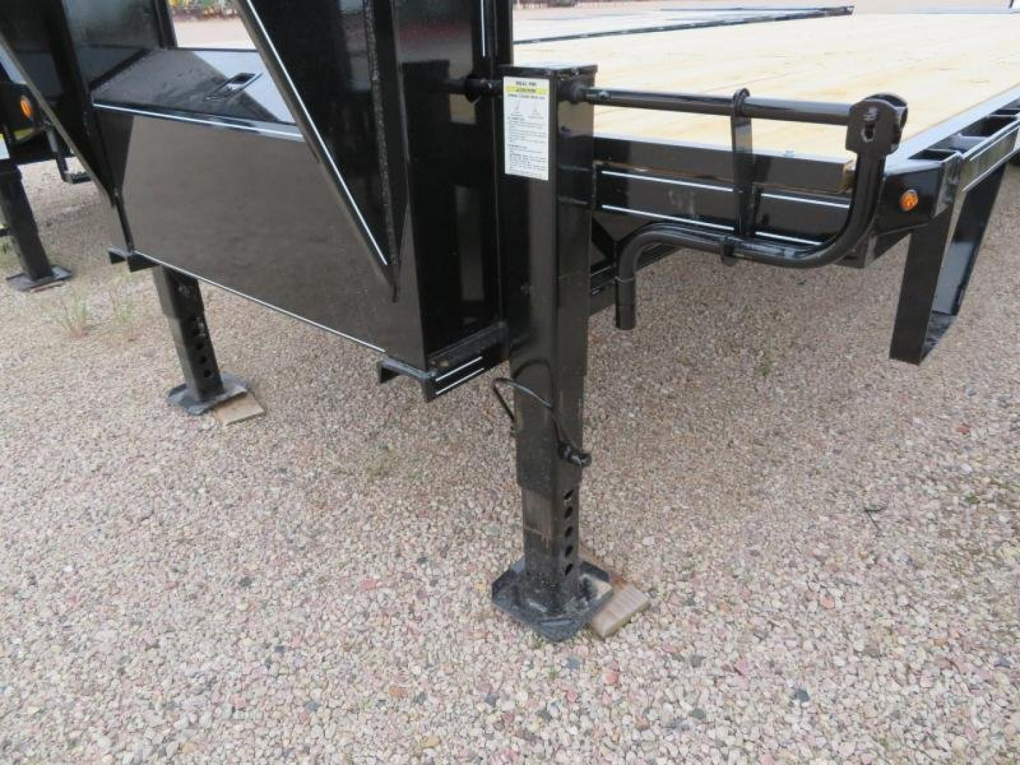 New Titan 28 Tandem Dual GN Trailer w/ Wide Glide Tail