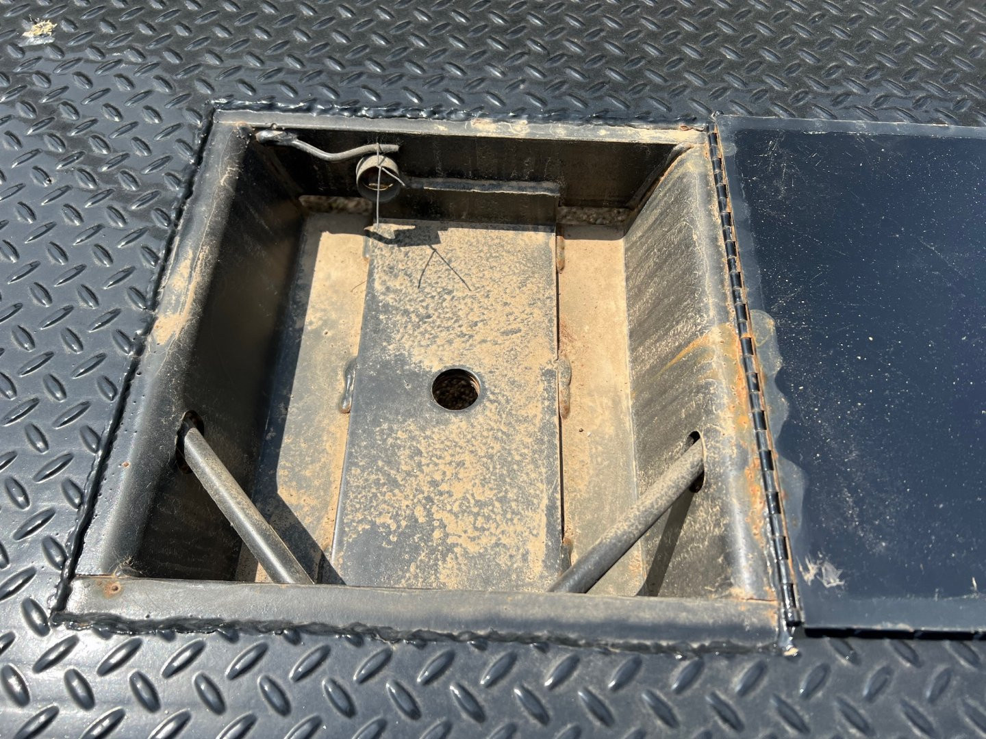 New 2025 J & I Manufacturing 82 x 84 Truck Bed Truck Bed