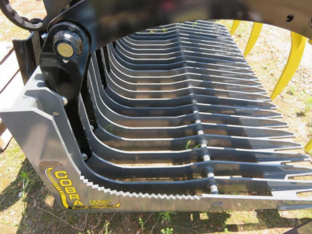 New MDS Cobra 72 Skid Steer Brush Bucket w/Grapple