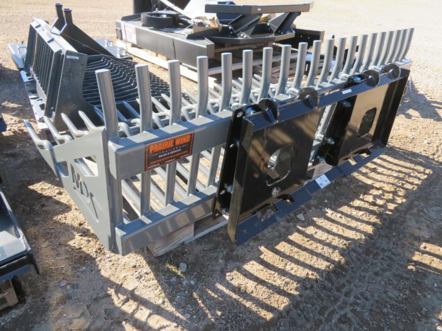 New MDS 72 Skid Steer Rock Bucket