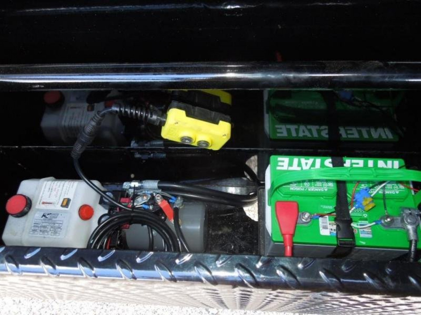 New 2025 PJ Trailers 24 Full Tilt TF GN Equipment Trailer