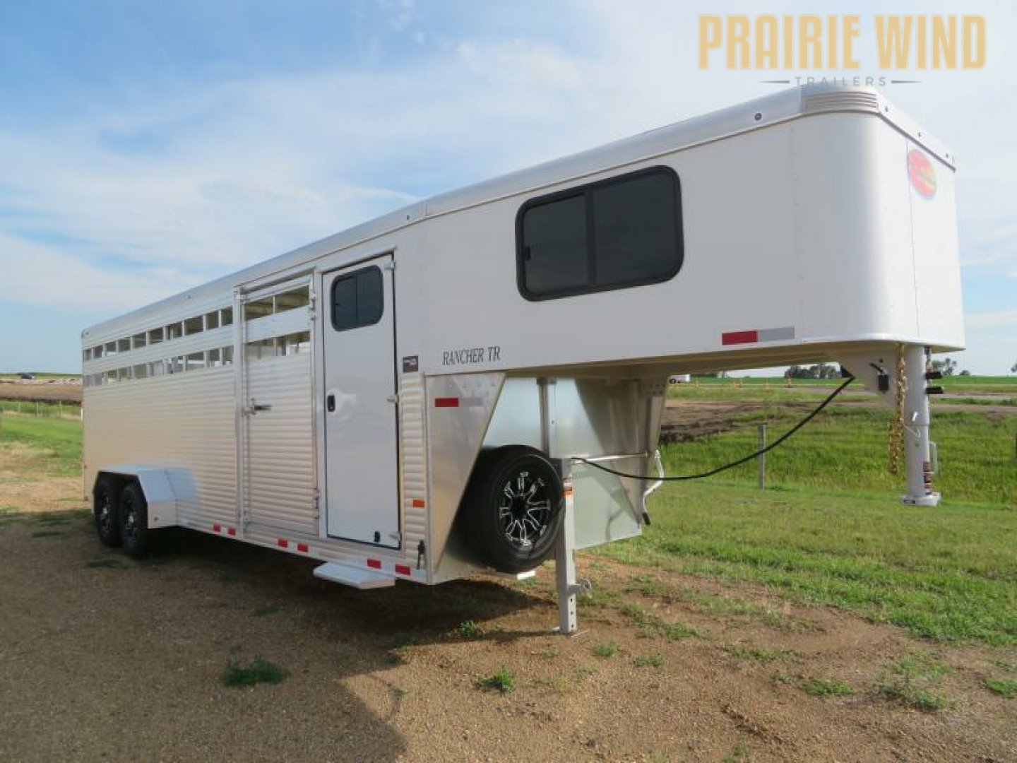 New 2024 Sundowner Trailers Rancher 24 GN TR / Stock Combo Trailer
