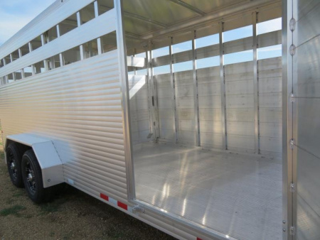 New 2024 Sundowner Trailers Rancher 24 GN TR / Stock Combo Trailer