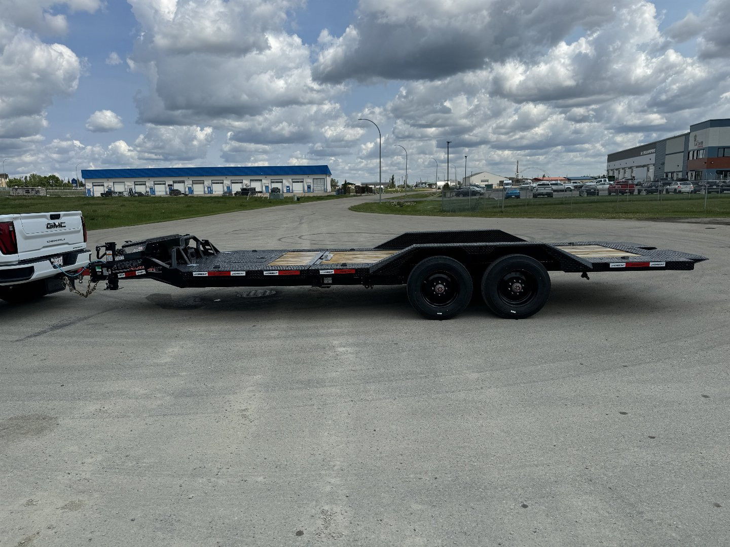 New 2025 Horizon Trailers HET 102''X20' Tiltdeck Trailer w/DriveOver Fenders 2-10k Torsion oil Bath axles