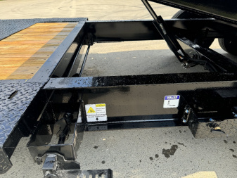 New 2025 Horizon Trailers HET 102''X20' Tiltdeck Trailer w/DriveOver Fenders 2-10k Torsion oil Bath axles