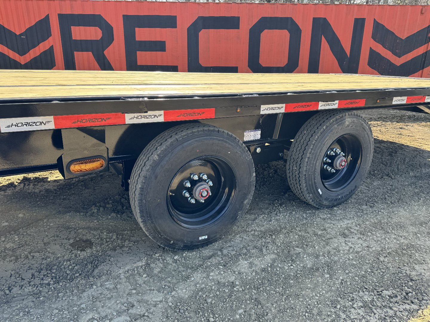 New 2025 Horizon Trailers FFT 102''X28' GOOSENECK FULL TILT 22400GVWR