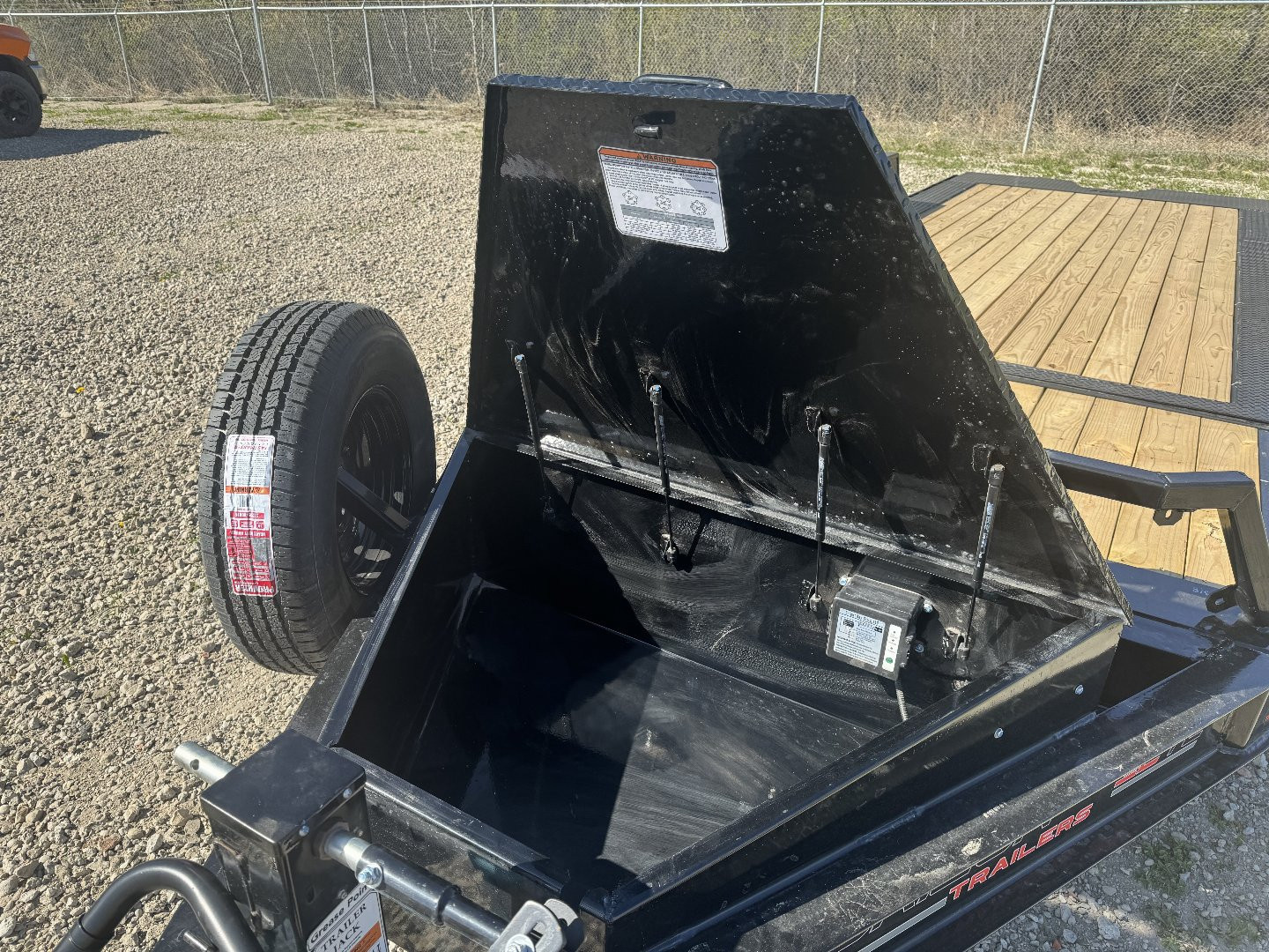 New 2025 Horizon Trailers ETZ 83''X20' TILTDECK TRAILER w/TORSION AXLES 14000 GVWR