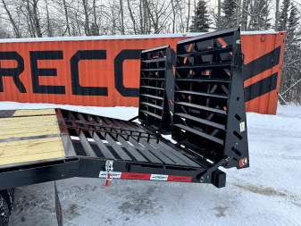 New 2025 HORIZON TRAILERS 102''X 30' LOW-PRO GOOSE W/ MOUNTAIN RAMPS 22400LB GVW