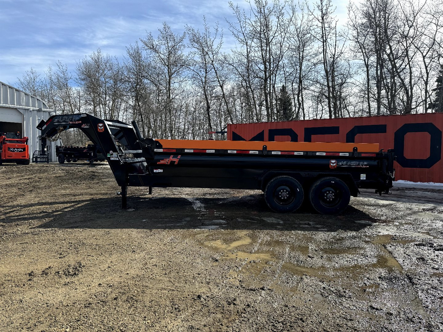 New 2024 Horizon Trailers HZX 83"x16' Gooseneck Dump Box 2-10k Torsion Axles W/2'High Sides 22400LBS GVWR