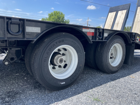New 2026 Behnke 41' Super Duty Flatbed Semi with Air Ramps 60k GVW