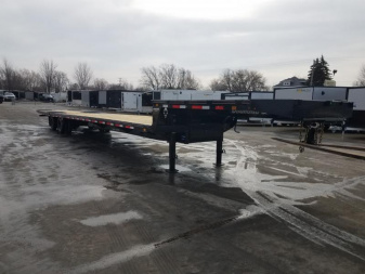 New 2025 Diamond C Trailers SDX216 43X102HDT