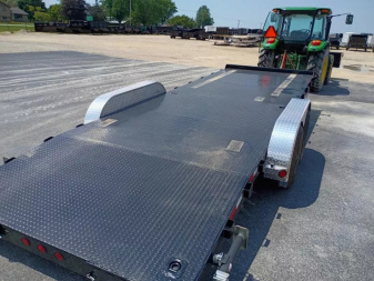 New 2026 PJ Trailers CH222