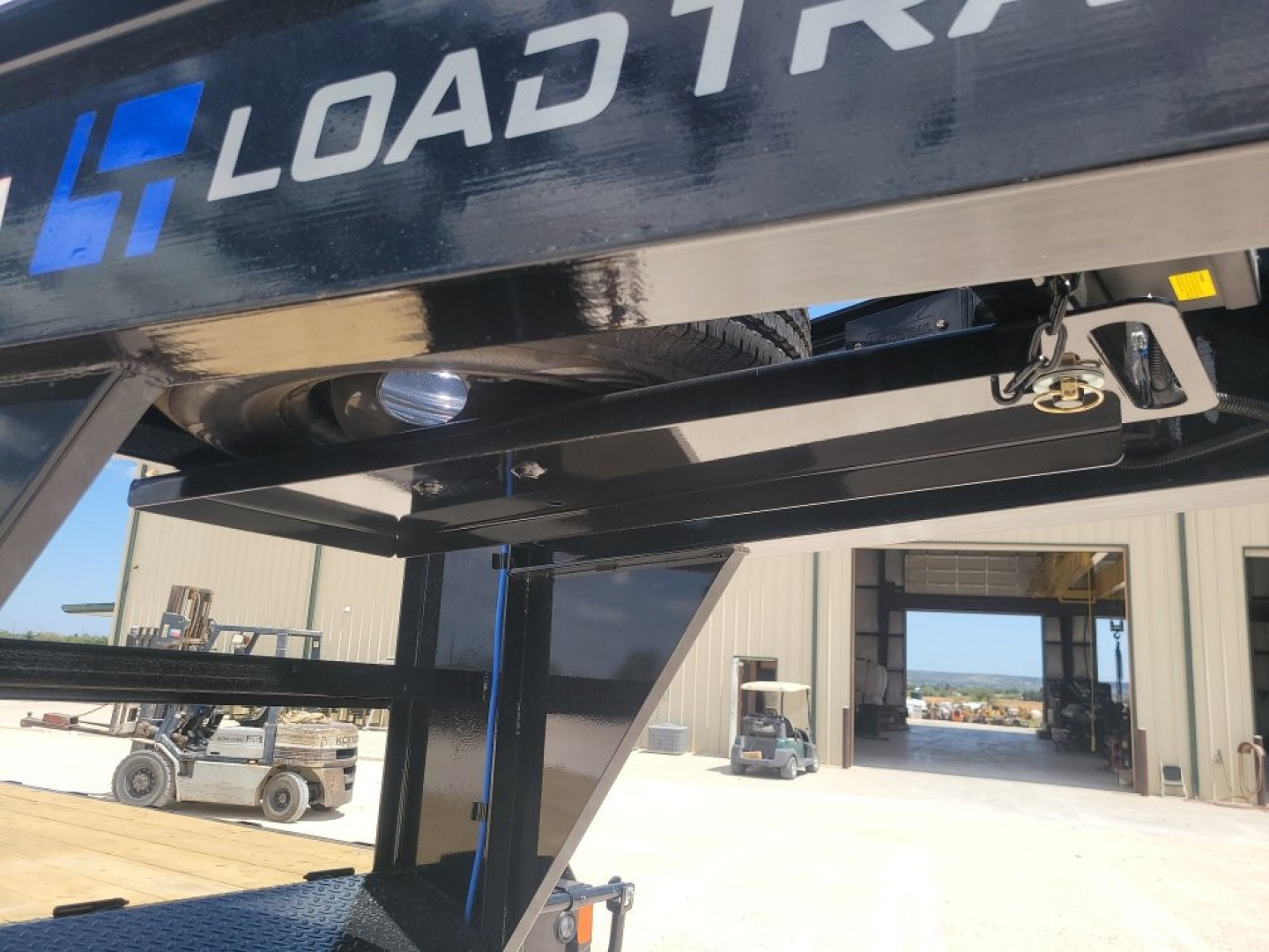 New 2026 LOAD TRAIL 32' 24K Gooseneck w/ Max Ramps