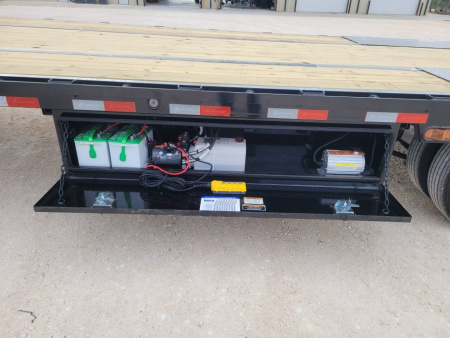 New 2025 Load Trail 32' 30K Gooseneck w/ 12' Hydraulic Dovetail