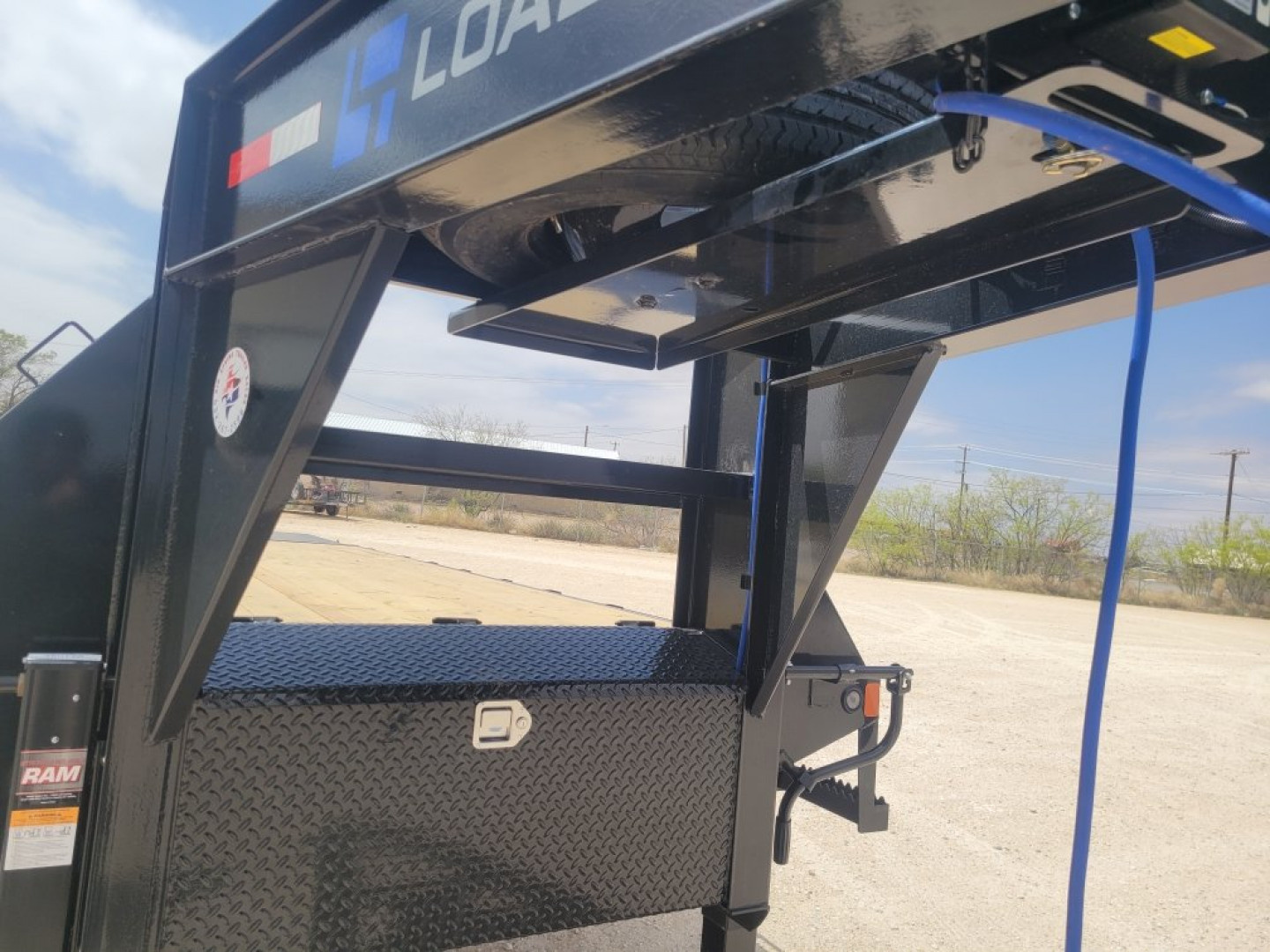 New 2025 Load Trail 25' 24K Gooseneck Trailer w/ Max Ramps