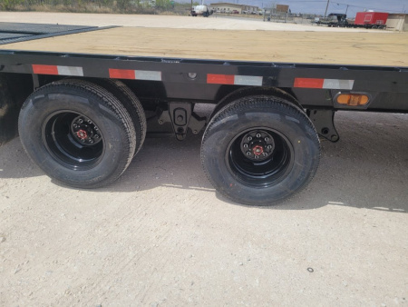 New 2025 Load Trail 25' 24K Gooseneck Trailer w/ Max Ramps