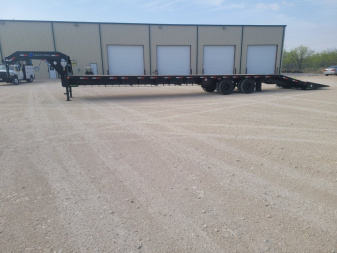 New 2025 Load Trail 40' 25,900 Gvw Gooseneck w/ EOH brakes and Max Ramps