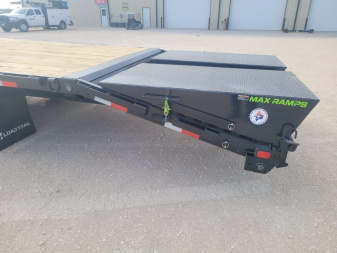 New 2025 Load Trail 40' 25,900 Gvw Gooseneck w/ EOH brakes and Max Ramps