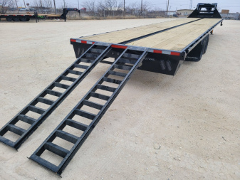 New 2025 Load Trail 40' 25,900 Gvw Gooseneck w/ EOH Disc Brakes