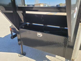 New 2025 Load Trail 32' 25900 GVW EOH Brakes Gooseneck w/ Hydraulic Dovetail and Jacks