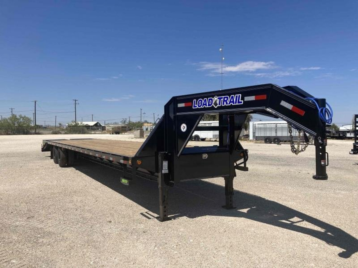 New 2024 LOAD TRAIL 40' 25,900 GVW AIR RIDE GOOSENECK W/ LIFT AXLE