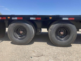 New 2024 LOAD TRAIL 40' 25,900 GVW AIR RIDE GOOSENECK W/ LIFT AXLE