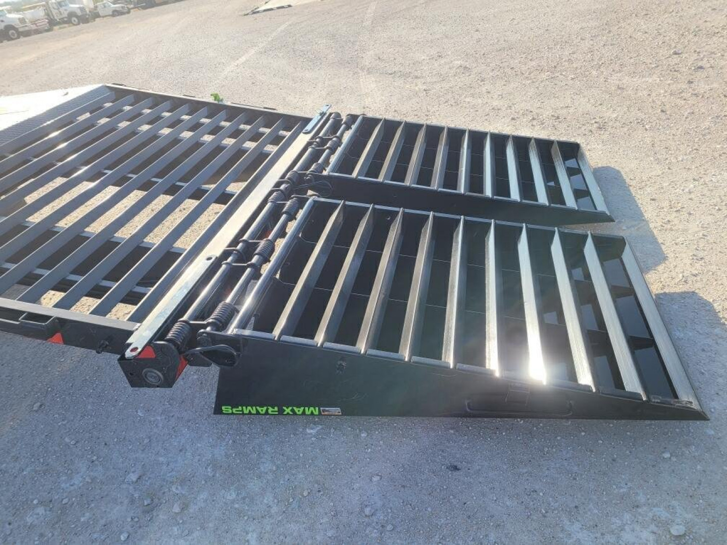 New 2025 Load Trail 40' 30K Gooseneck w/EOH Brakes and Max Ramps