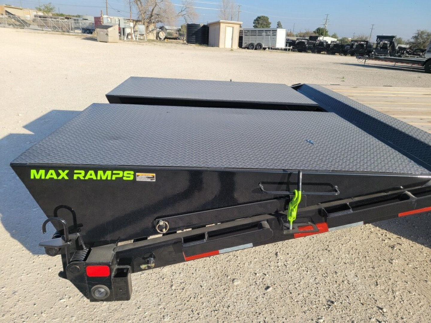 New 2025 Load Trail 40' 30K Gooseneck w/EOH Brakes and Max Ramps