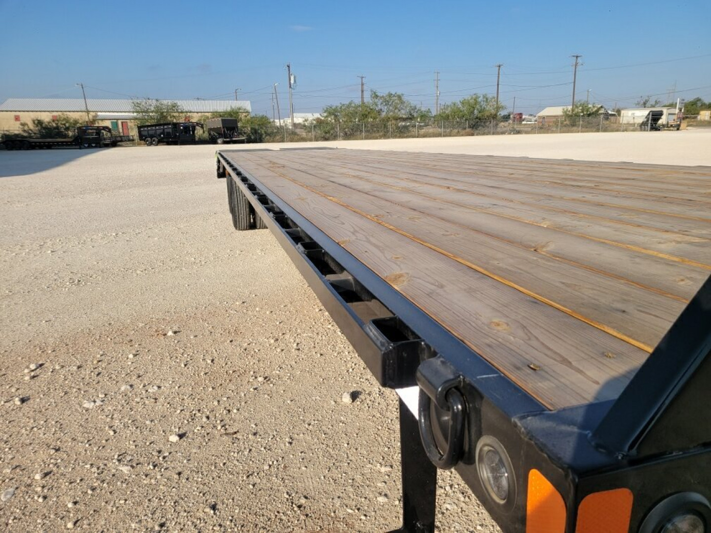 New 2025 Load Trail 40' 30K Gooseneck w/EOH Brakes and Max Ramps