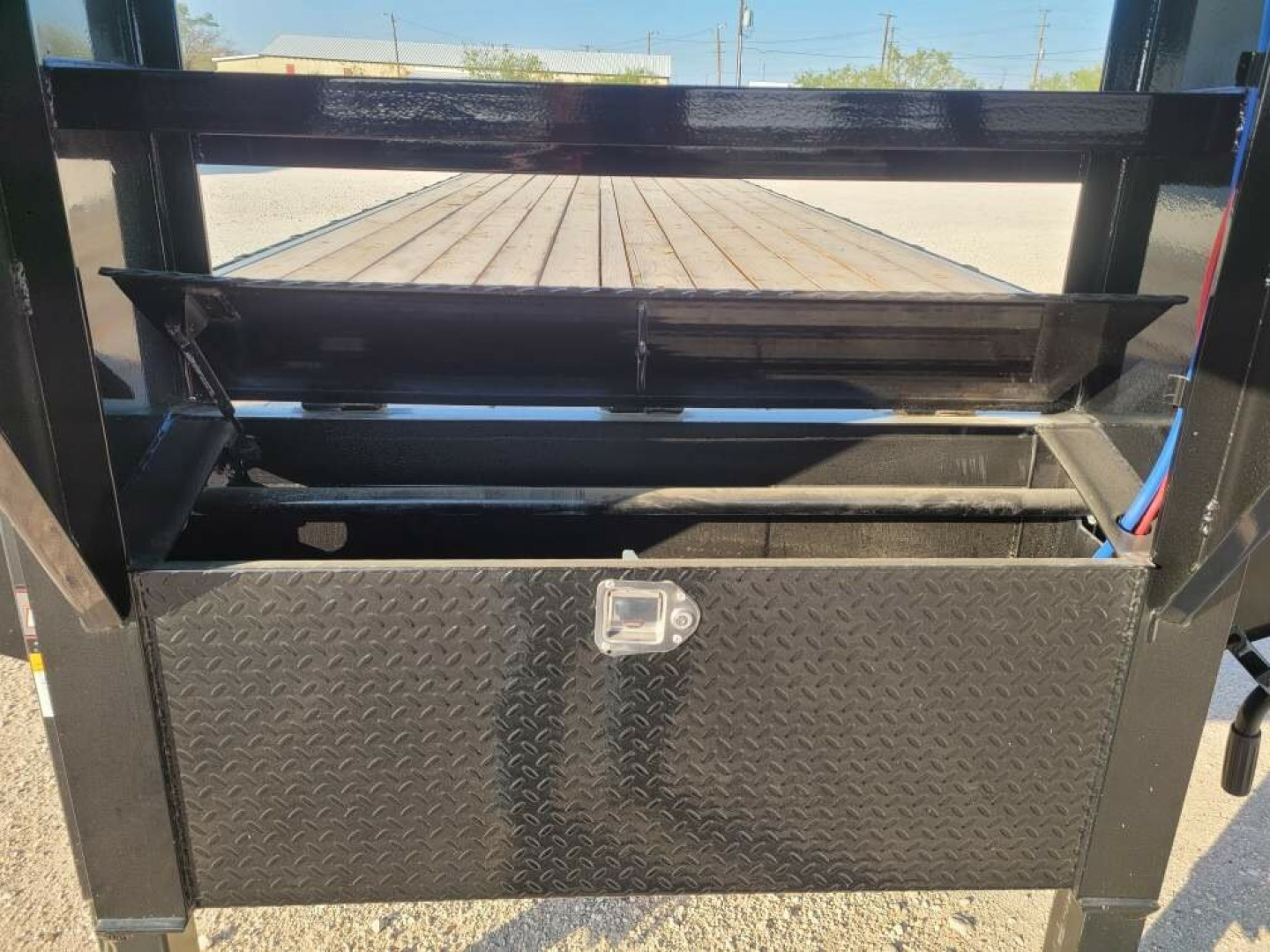 New 2025 Load Trail 40' 30K Gooseneck w/EOH Brakes and Max Ramps