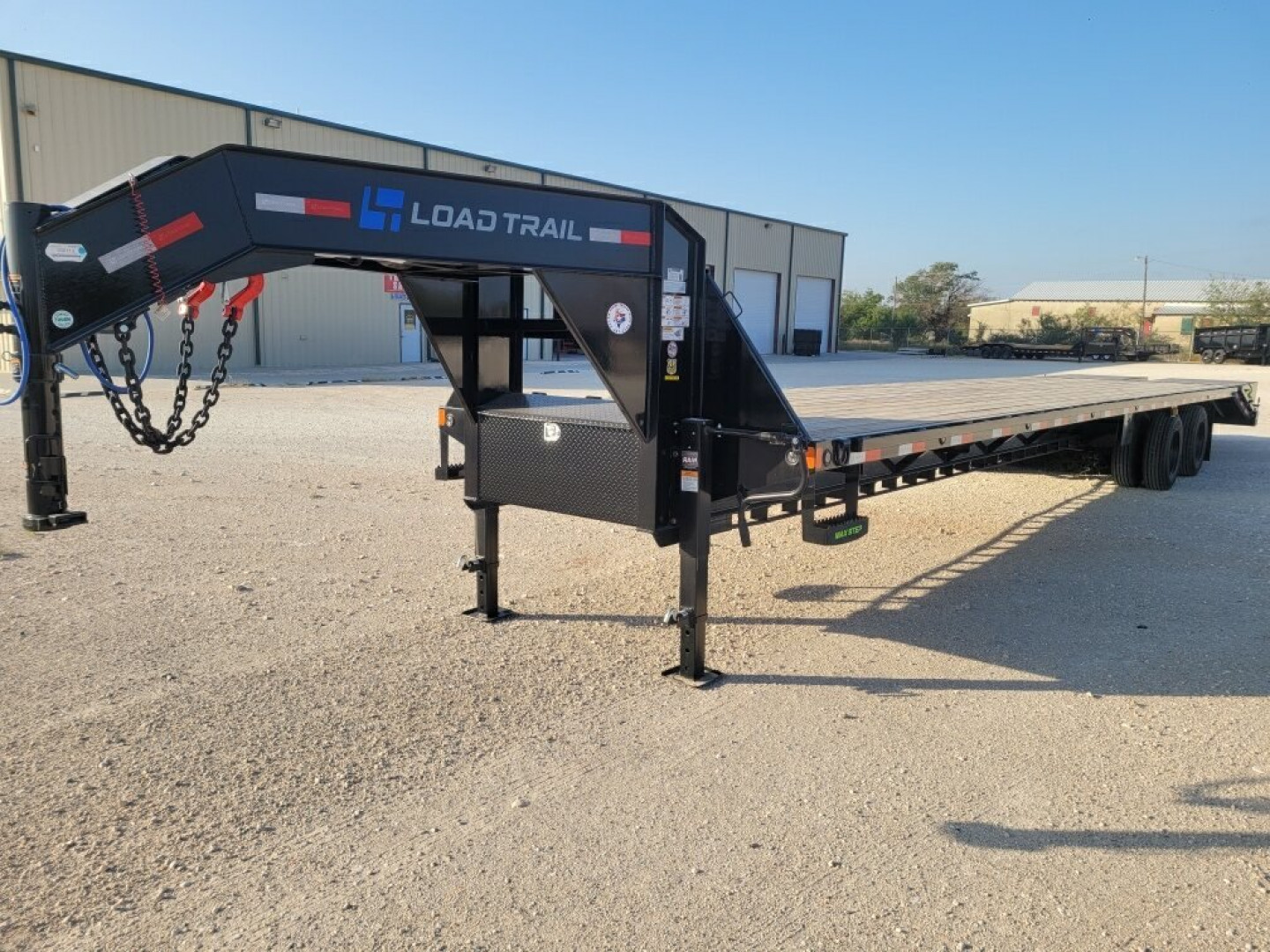 New 2025 Load Trail 40' 30K Gooseneck w/EOH Brakes and Max Ramps