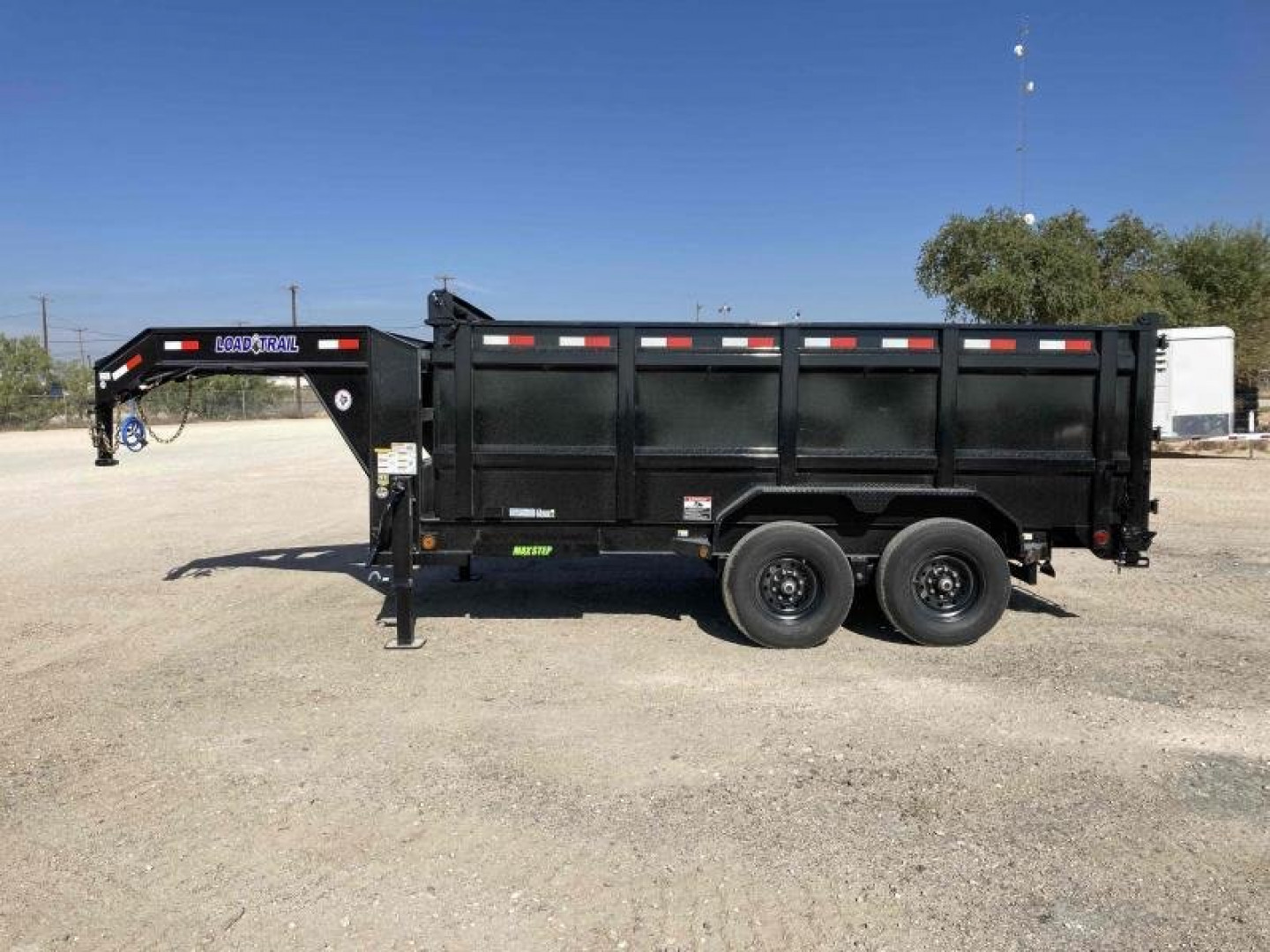 New 2024 Load Trail 14' 14K GOOSENECK w/ 48" SIDES LOW-PRO DUMP