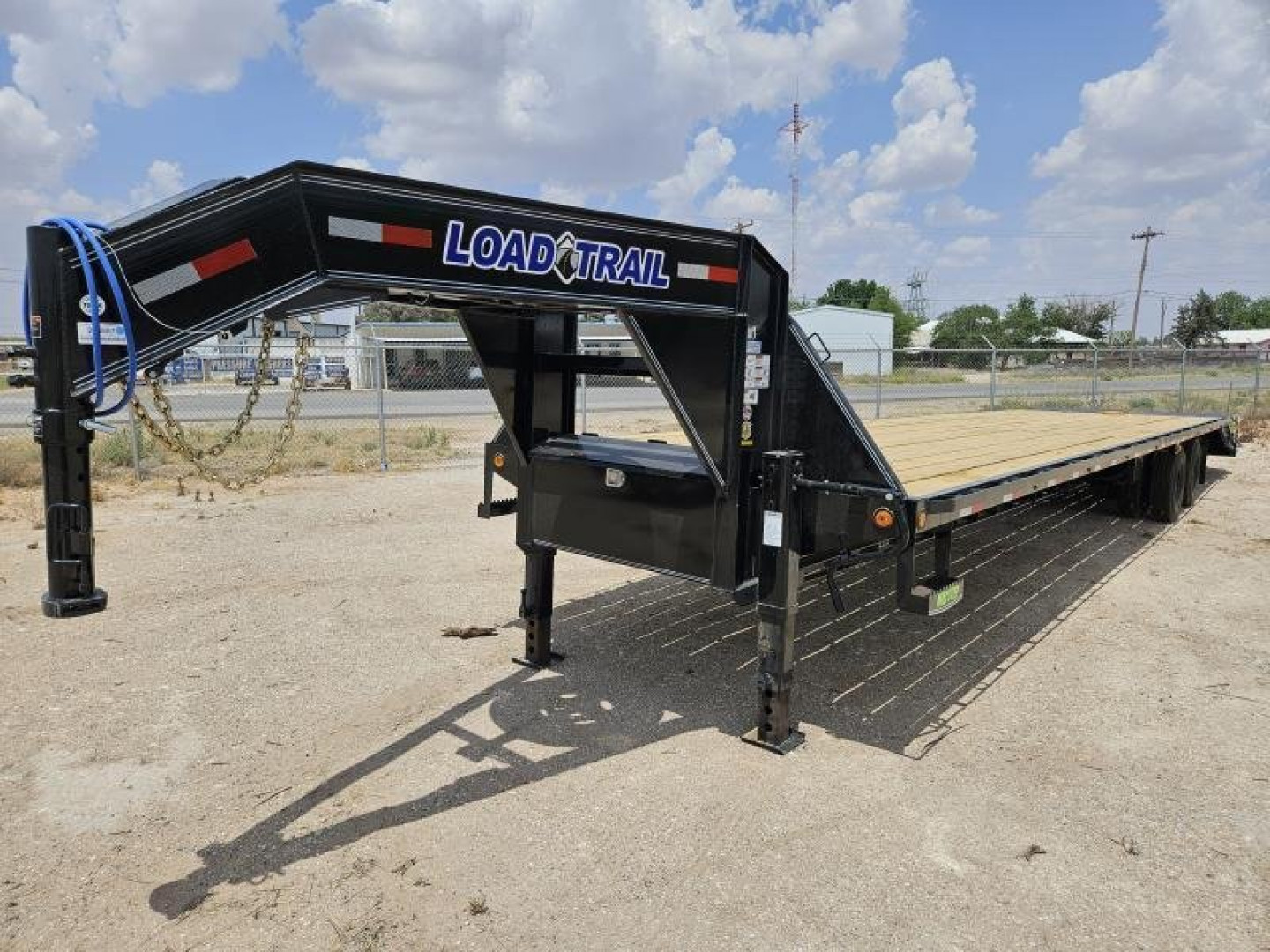 New 2023 Load Trail 40' 25,900 GVW HotShot Gooseneck w/ EOH BrakesTrailer