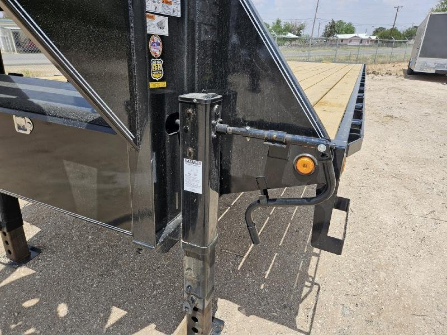 New 2023 Load Trail 40' 25,900 GVW HotShot Gooseneck w/ EOH BrakesTrailer