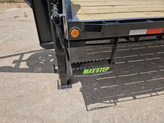 New 2023 Load Trail 40' 25,900 GVW HotShot Gooseneck w/ EOH BrakesTrailer