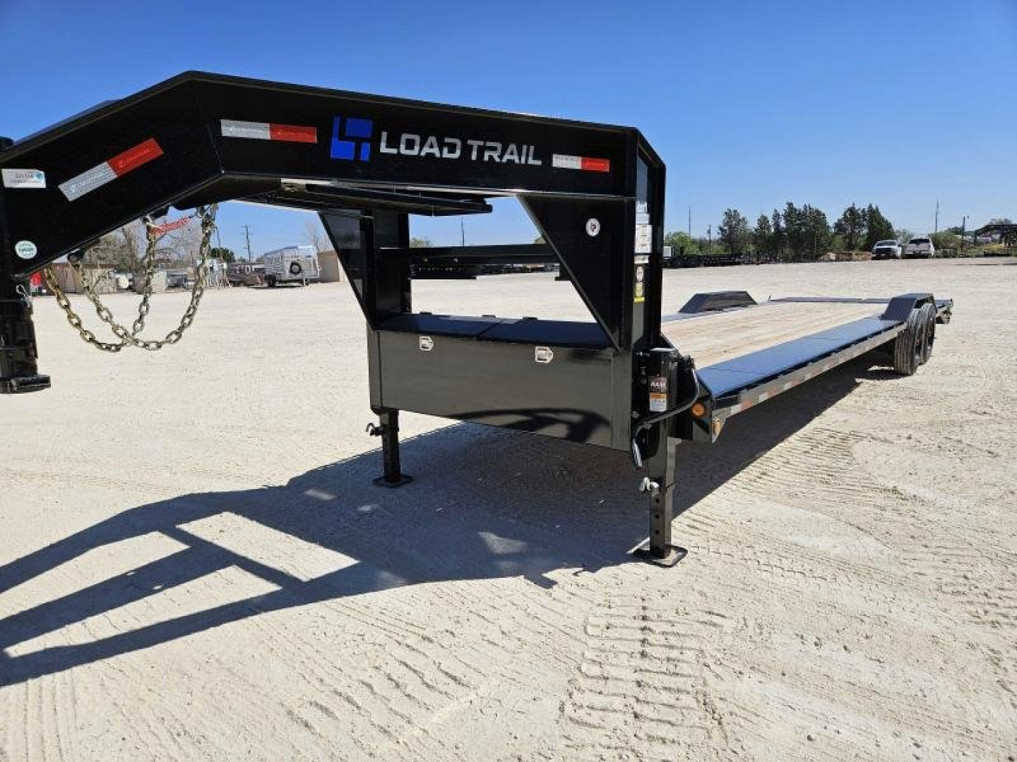 New 2024 Load Trail 32' 20K Gooseneck Car Hauler w/ Max Ramps