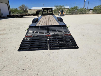 New 2024 Load Trail 32' 20K Gooseneck Car Hauler w/ Max Ramps