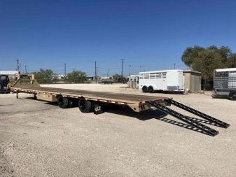 New 2024 Load Trail 40' 25,900 GVW Air Ride Spread Axle Gooseneck