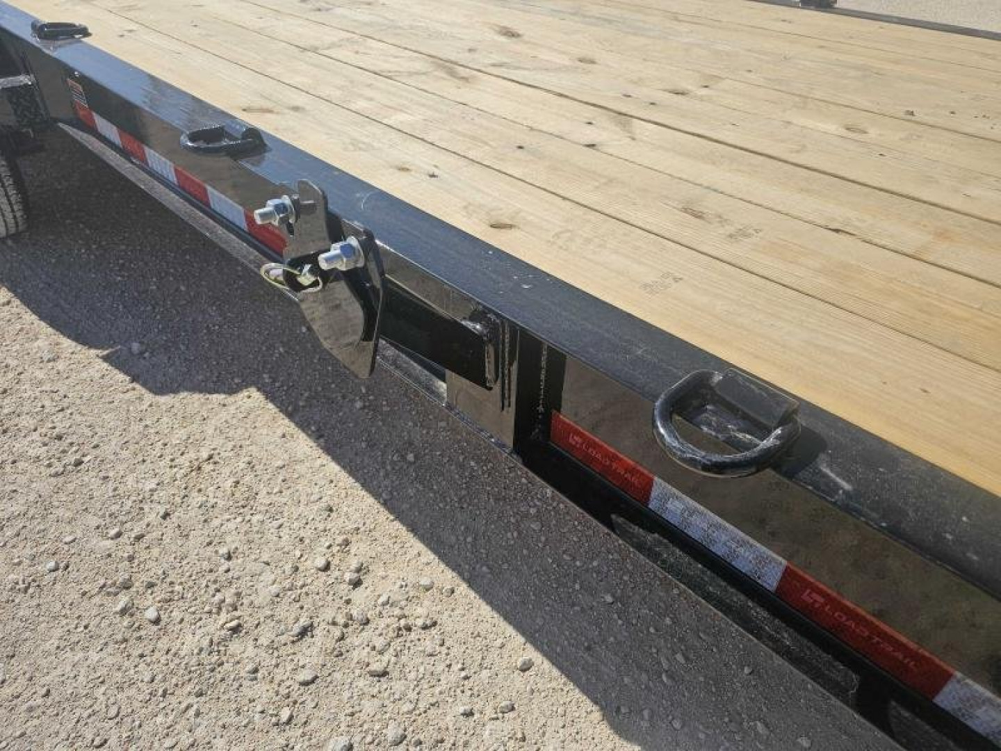 New 2024 Load Trail 20' 14K Skidster w/ Stand up Ramps