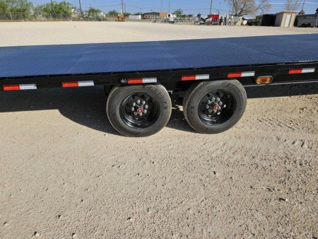 New 2024 Load Trail 30' 16K Gooseneck Tilt Steel Deck