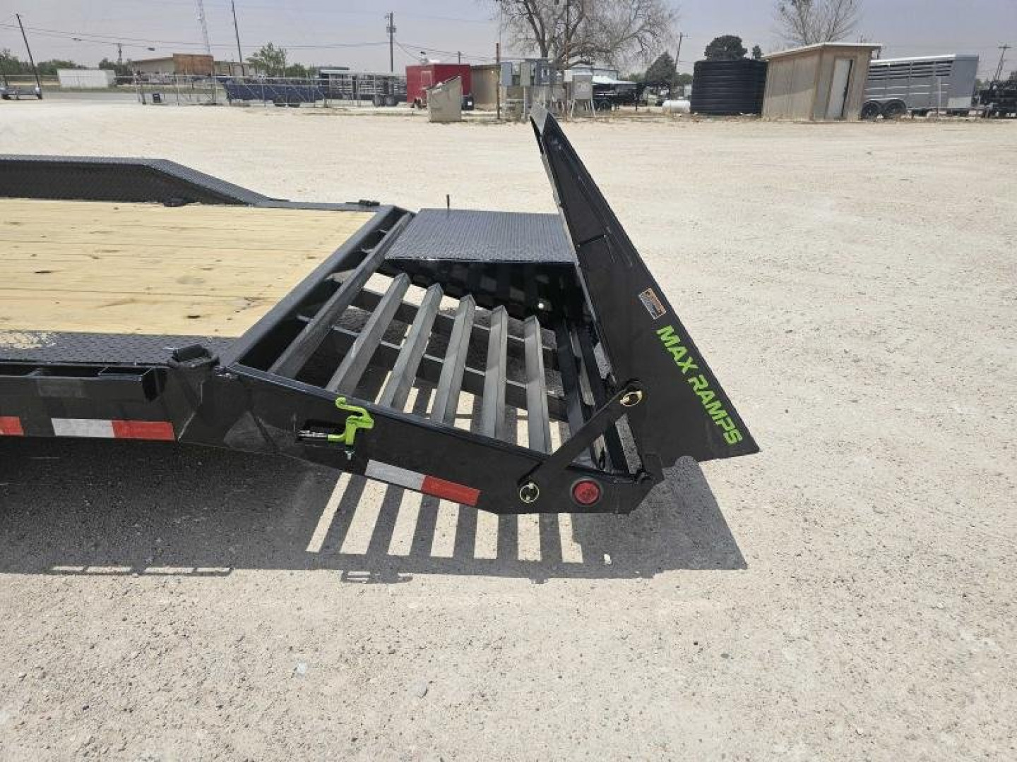 New 2024 Load Trail 102" X 26' 14K Gooseneck Lowboy w/ Max Ramps