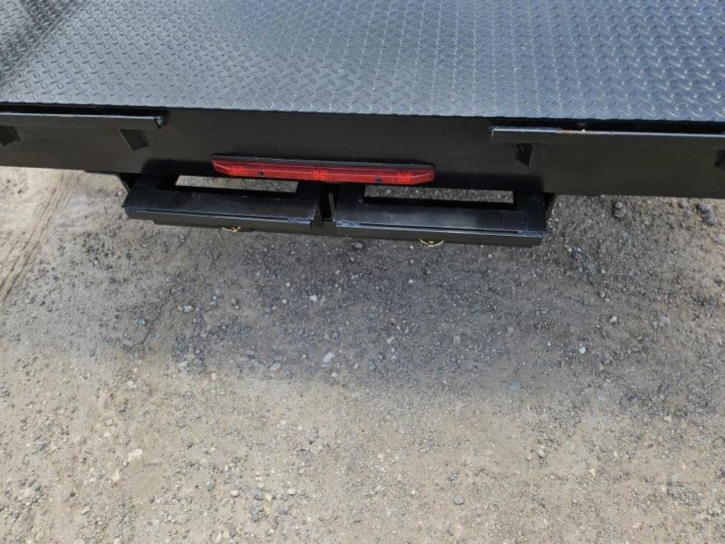 New 2024 Stanley 20' 14K Pipe Top Utility