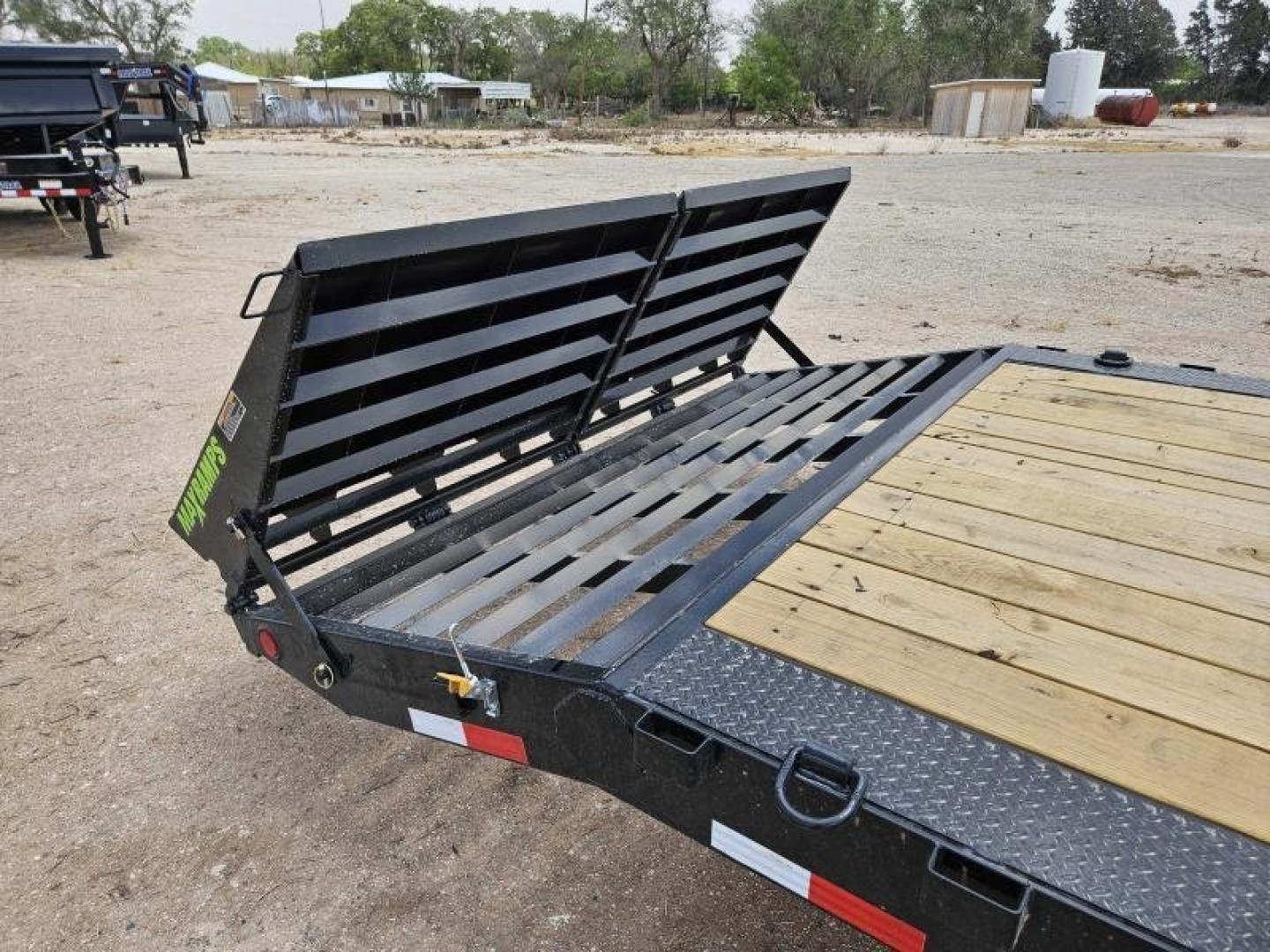 New 2024 Load Trail 32' 14K Gooseneck Carhauler w/ Max Ramps