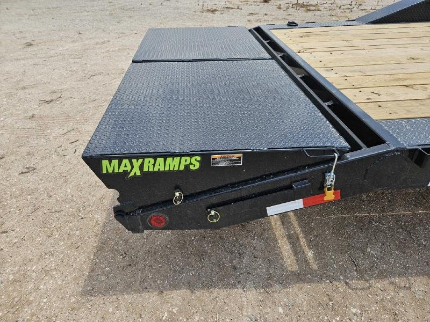 New 2024 Load Trail 32' 14K Gooseneck Carhauler w/ Max Ramps