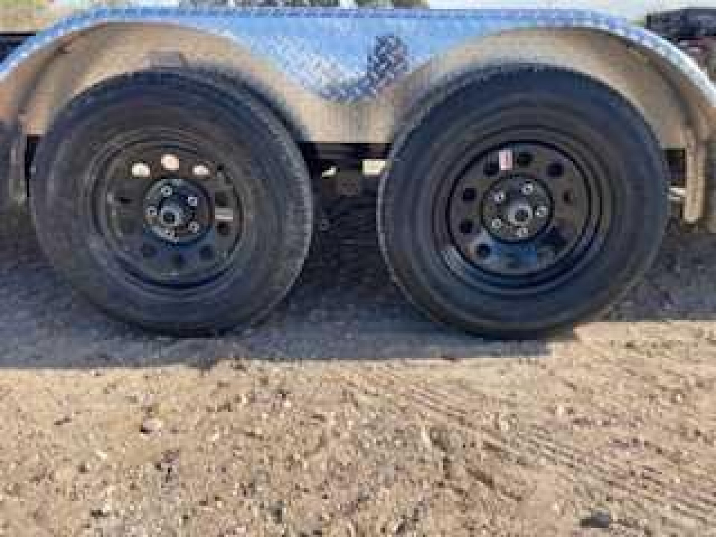 New 2024 Load Trail 18' 7K TANDEM AXLE CARHAULER