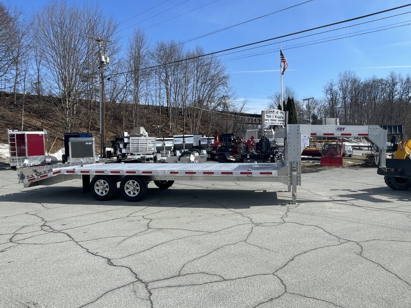 New 2025 EBY Trailers GN16 Deckover Trailer