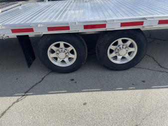 New 2025 EBY Trailers GN16 Deckover Trailer