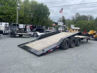 New 2025 Load Trail TH8322073 Equipment Trailer