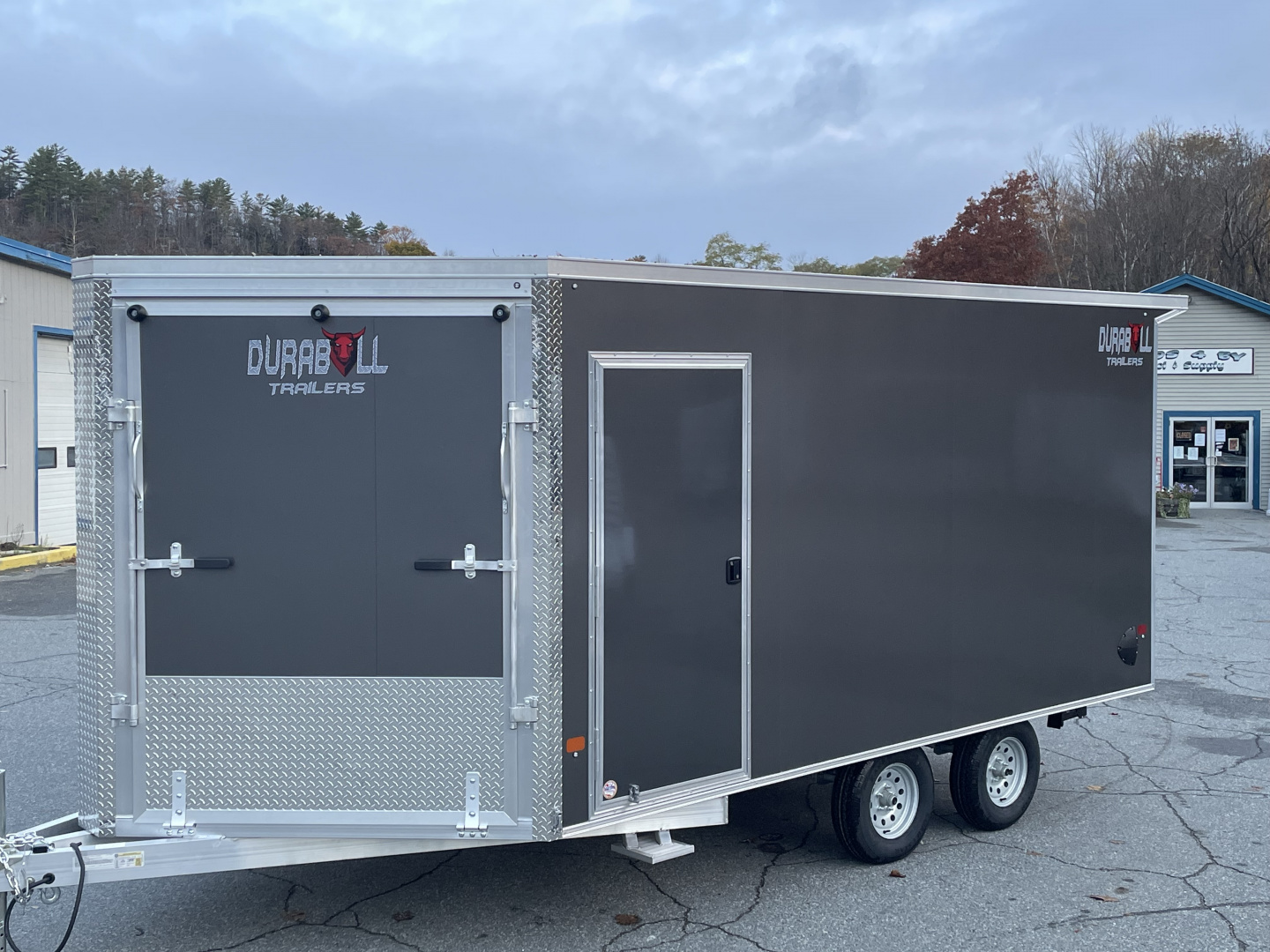 New 2026 Durabull DBMS101X14TA Snowmobile Trailer